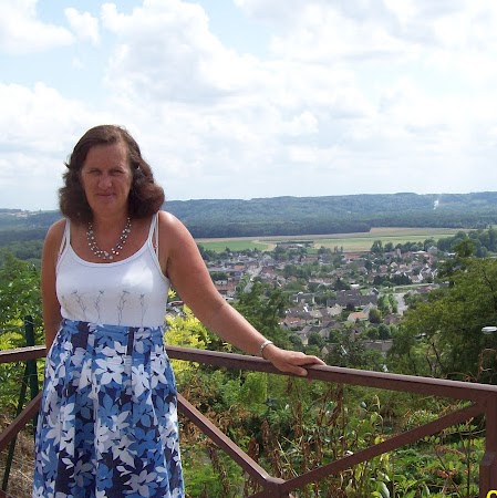 Sue Thomas Photo 16