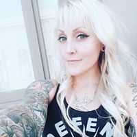 Ashley Ellis Photo 7