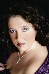 Robin Wells Photo 17