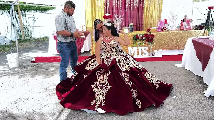 Rebecca Sandoval Photo 32