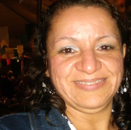 Adriana Gomes Photo 13