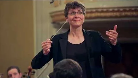 Elizabeth Fuchs Photo 27
