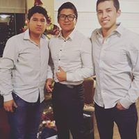 Israel Salazar Photo 7