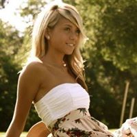 April Raine Photo 6