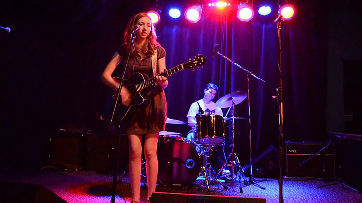 Madeline Wells Photo 27