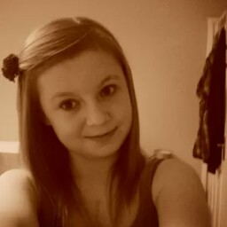 Mollie Thompson Photo 9
