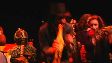 Johnny Sampson Photo 32