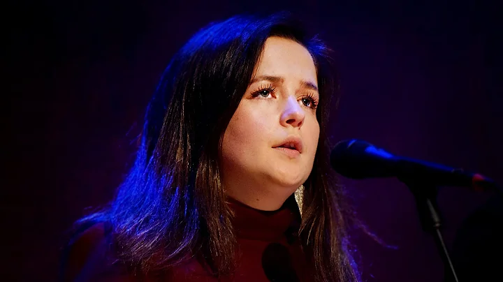 Ellen Macdonald Photo 32