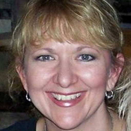 Denise Waller Photo 9