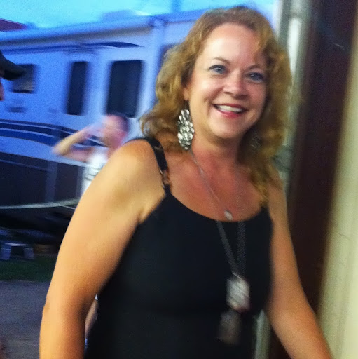Lydia Griffin Photo 16