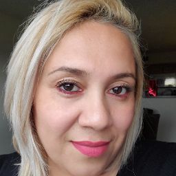 Elizabeth Cuellar Photo 15