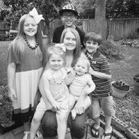 Lisa Hawes Photo 4