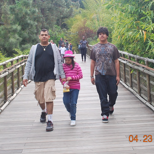 Victor Ulloa Photo 10