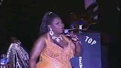 Sandra Reaves Photo 30