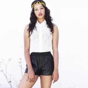 Emma Ray Photo 15