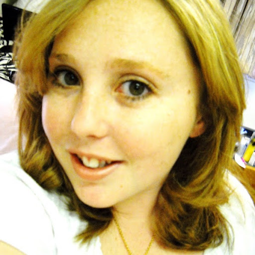 Nicole Metzger Photo 16