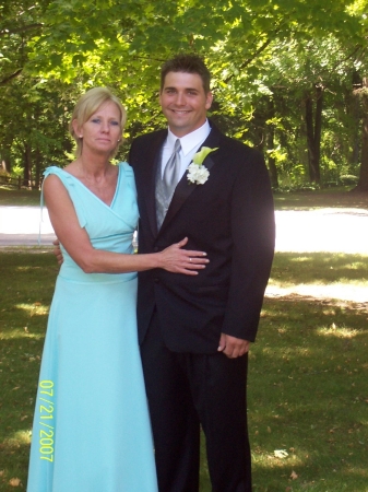 Cindy Griffin Photo 17