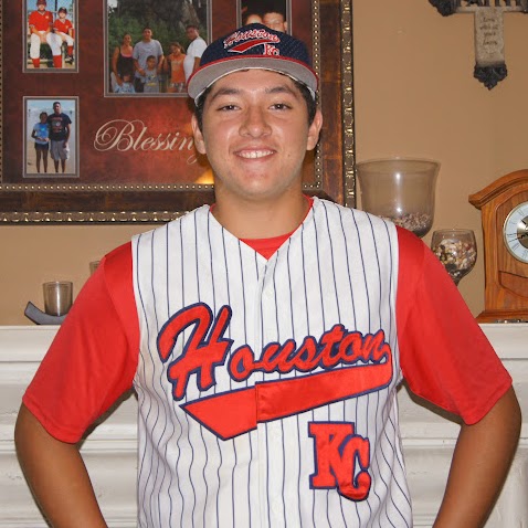 Christopher Suarez Photo 11