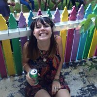 Hannah Blackburn Photo 7