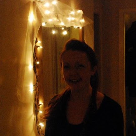 Amy Barker Photo 14
