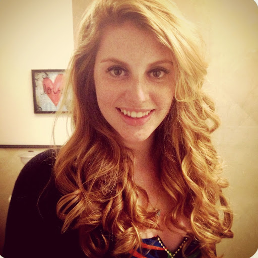 Amber Ruiz Photo 16