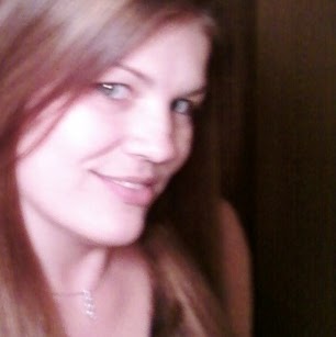 Lisa Phillips Photo 14