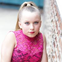 Stephanie Olson Photo 3