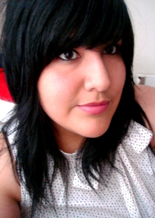 Cynthia Vela Photo 16