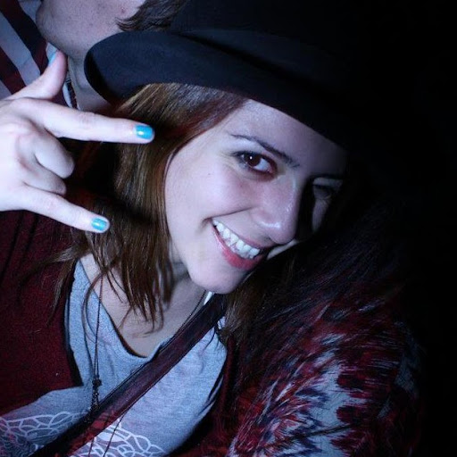Amy Power Photo 13