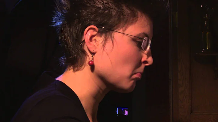 Angela Metzger Photo 17
