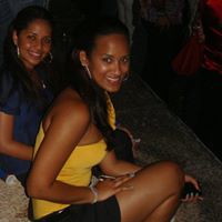 Robyn Cruz Photo 1