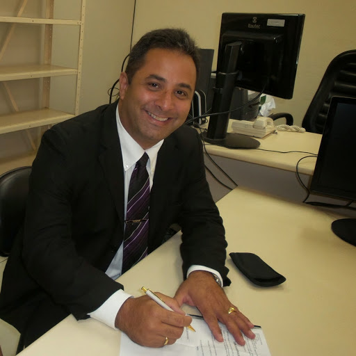 Eric Rodrigues Photo 11