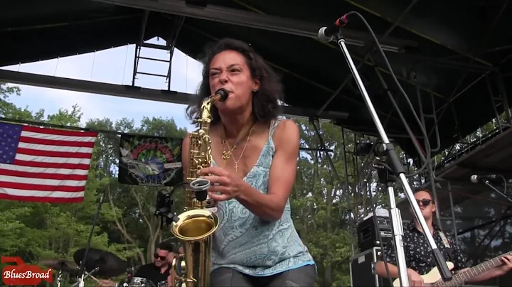 Vanessa Curtis Photo 35