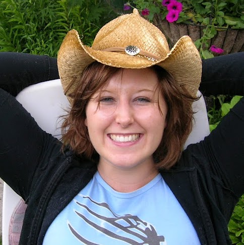Leigh Clements Photo 17