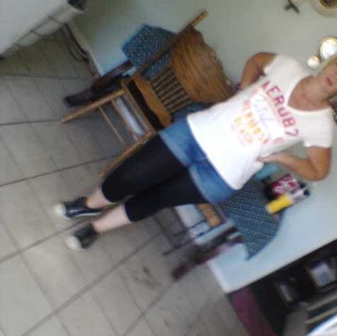 Gloria Torres Photo 14