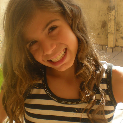 Melanie Costa Photo 4