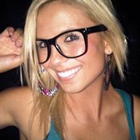 Annie Davidson Photo 4