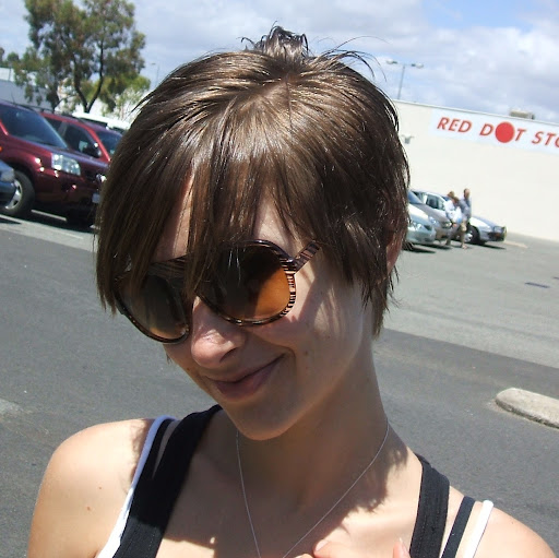 Lisa Grey Photo 16