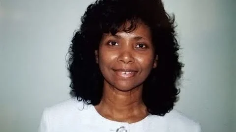 Sandy Grant Photo 27