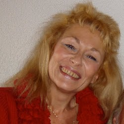 Gina Dean Photo 13