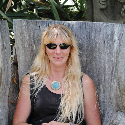 Tracey Woods Photo 9