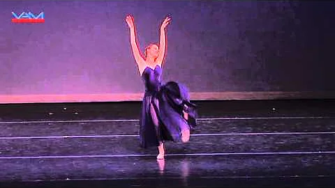 Rebecca Reeves Photo 32