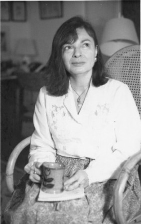 Mary Lyons Photo 21