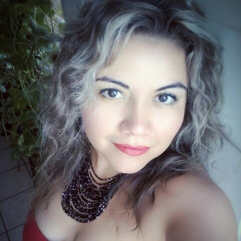 Sandra Tovar Photo 15