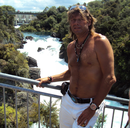 Charles Oliver Photo 13