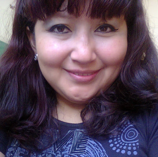 Reyna Rosales Photo 14