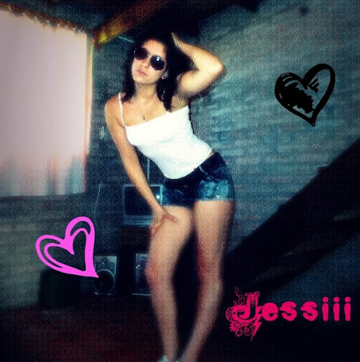 Jessica Caraballo Photo 9
