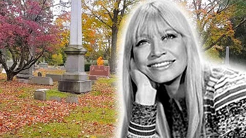 Carol Travers Photo 20