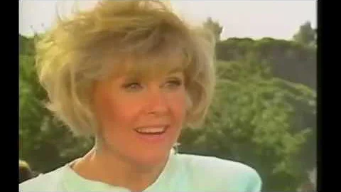 Doris Dickinson Photo 13