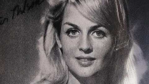 Christine Harmon Photo 38